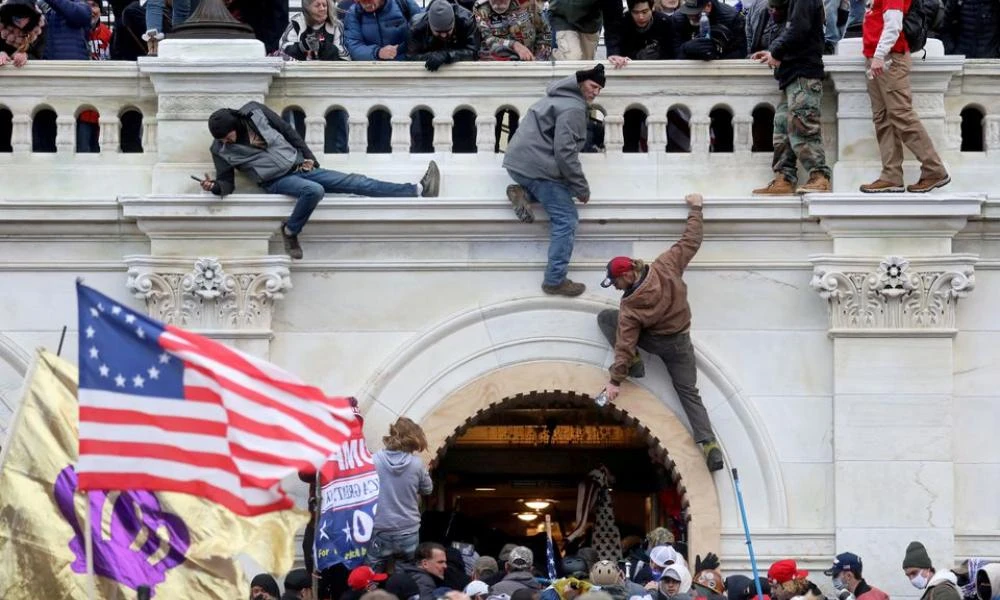 ΗΠΑ: Επιστολή «βόμβα» για το Καπιτώλιο – Με άνωθεν εντολή διαγράφηκαν αρχεία – Ο ρόλος του Τραμπ